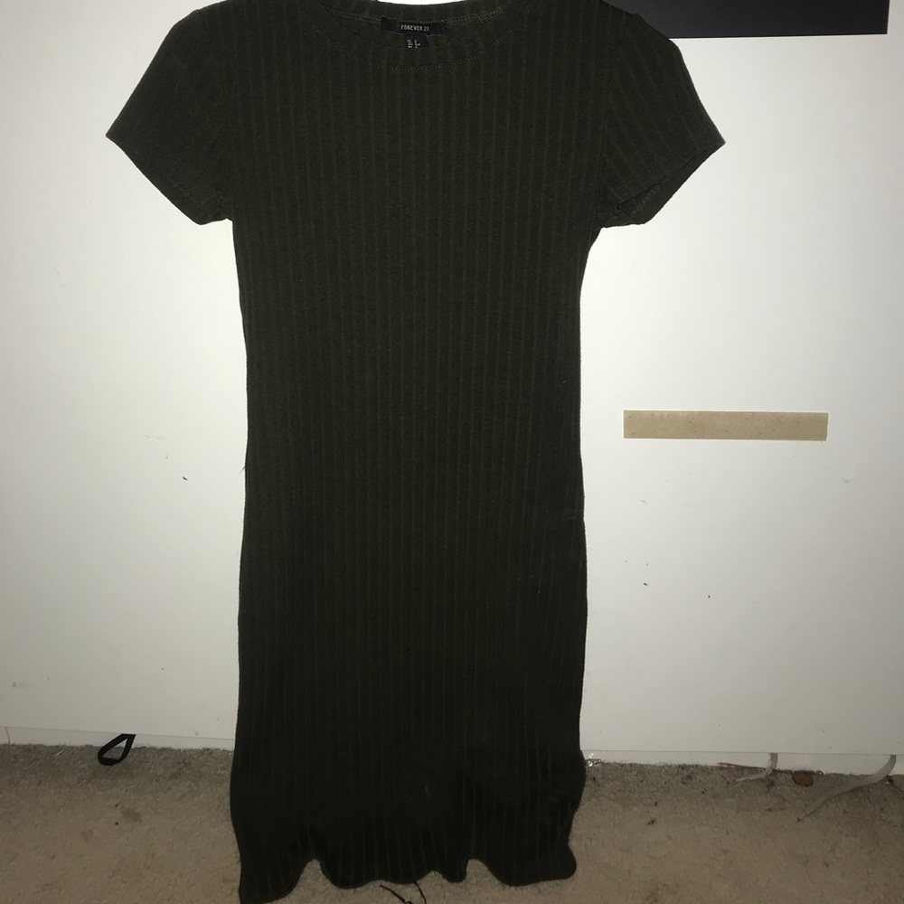 Dress - Picture 2 of 4
